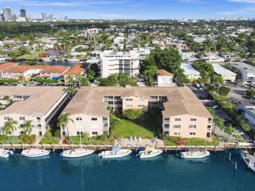 Luxury apartment complex for rent in Fort Lauderdale, United States