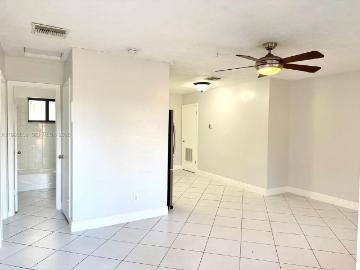 Luxury apartment complex for rent in Fort Lauderdale, United States
