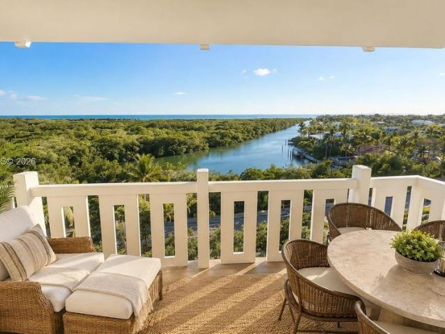 Luxury apartment complex for rent in Key Biscayne, Florida