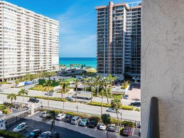 Luxury apartment complex for rent in Hallandale, United States