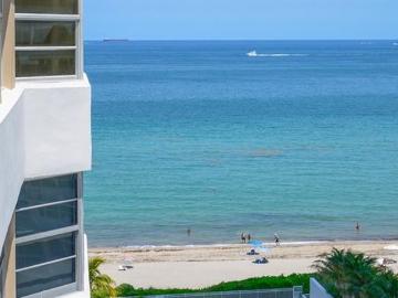 Luxury apartment complex for rent in Hallandale, United States