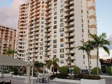 Luxury apartment complex for rent in Hallandale, United States