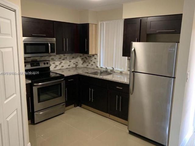 Luxury apartment complex for rent in Hialeah, United States