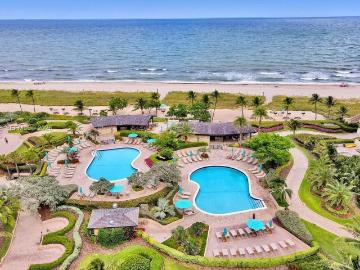 Luxury apartment complex for rent in Lauderdale by the sea, Florida