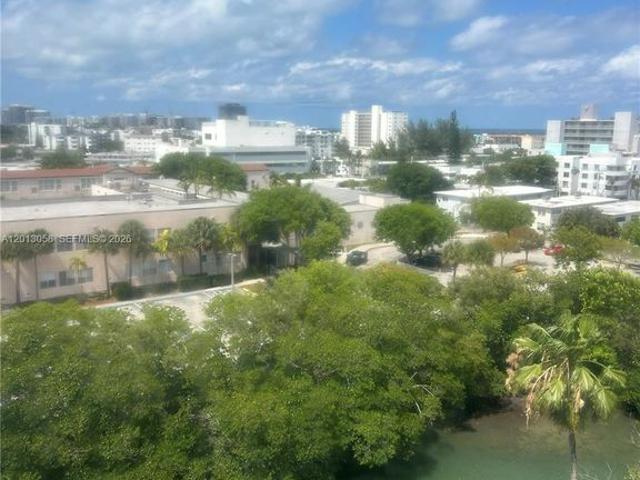 Luxury apartment complex for rent in Miami Beach, Florida