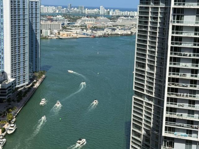 Luxury apartment complex for rent in Miami, Florida