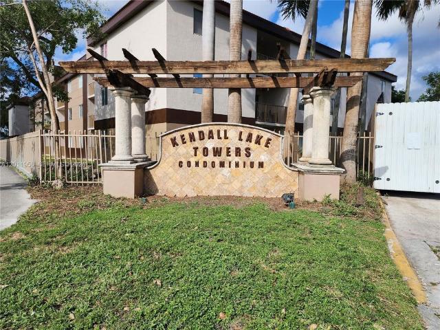 Luxury apartment complex for rent in Miami, Florida