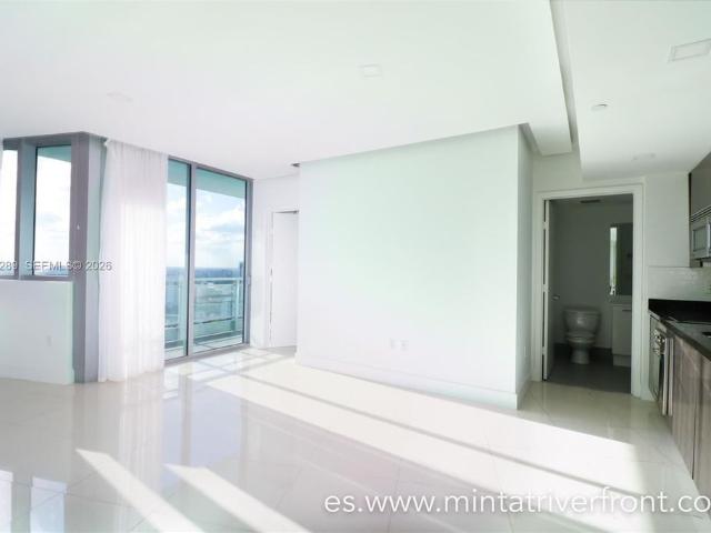 Luxury apartment complex for rent in Miami, Florida