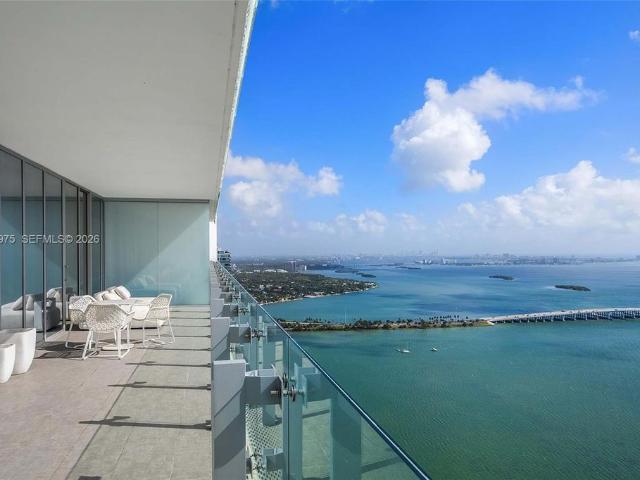 Luxury apartment complex for rent in Miami, Florida