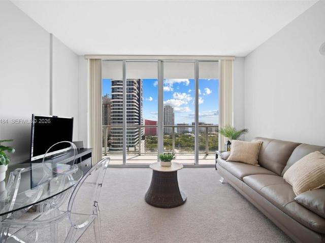 Luxury apartment complex for rent in Miami, Florida