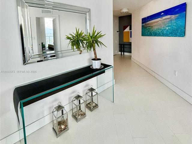Luxury apartment complex for rent in Miami, United States