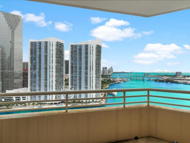 Luxury apartment complex for rent in Miami, United States