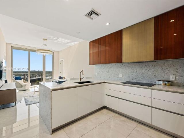 Luxury apartment complex for rent in Miami, United States