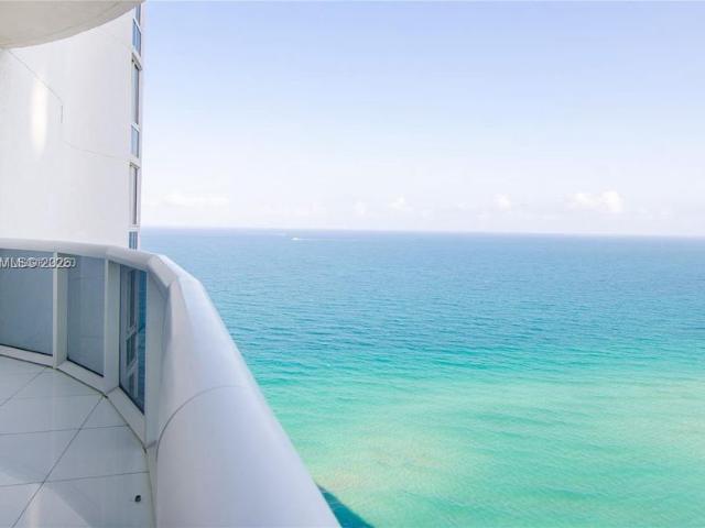 Luxury apartment complex for rent in Sunny Isles Beach, Florida