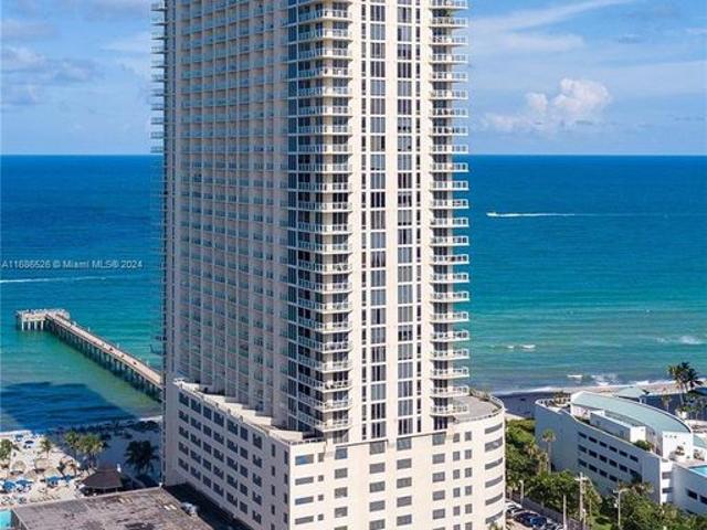 Luxury apartment complex for rent in Sunny Isles Beach, Florida