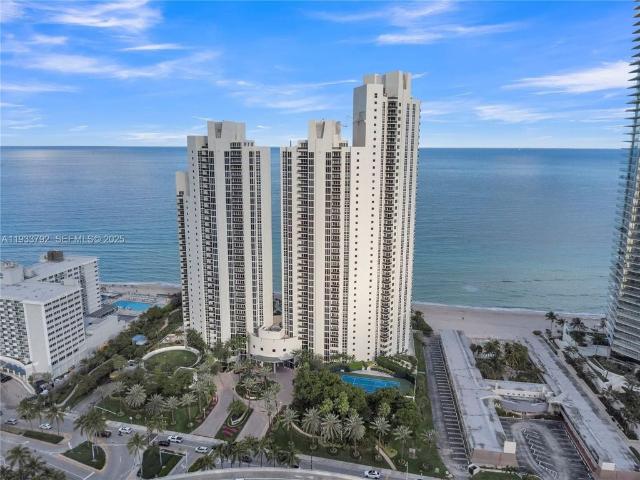 Luxury apartment complex for rent in Sunny Isles Beach, Florida