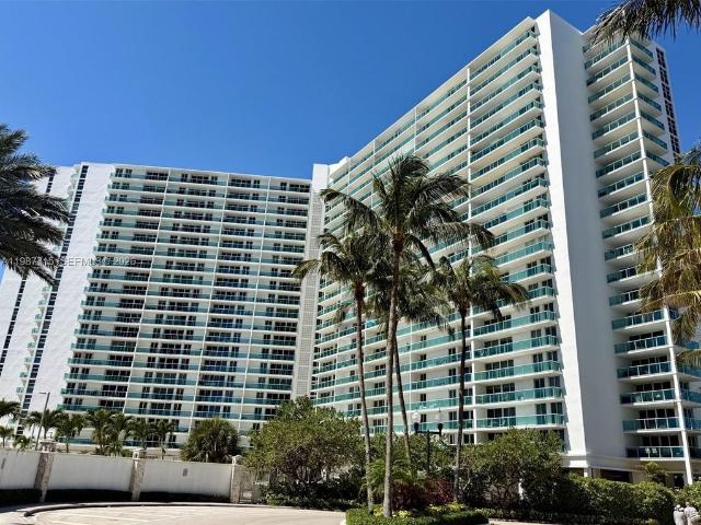 Luxury apartment complex for rent in Sunny Isles Beach, United States
