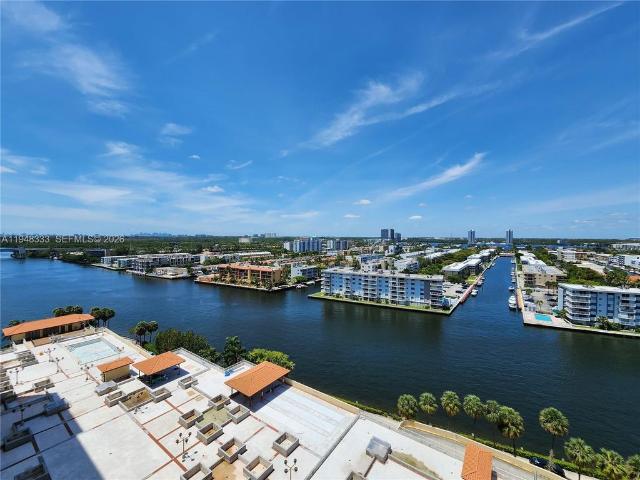Luxury apartment complex for rent in Sunny Isles Beach, United States
