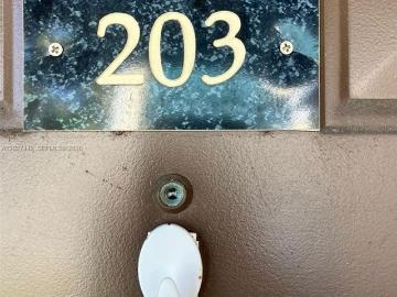 Luxury apartment complex for rent in Pompano Beach, United States
