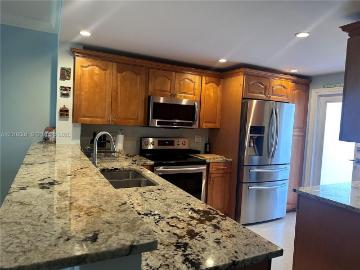 Luxury apartment complex for rent in Pompano Beach, Florida