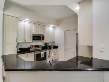 Luxury apartment complex for rent in West Palm Beach, Florida