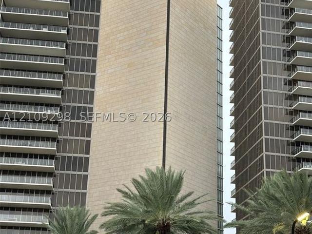 Luxury apartment complex for sale in Bal Harbour, United States