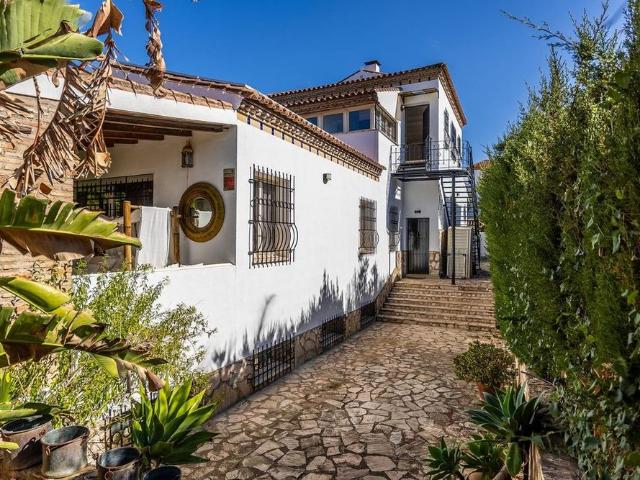 Luxury Apartment for rent in Mairena del Aljarafe, Andalusia