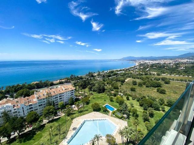 Luxury Apartment for rent in Marbella Del Este, Spain