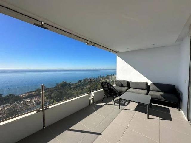 Luxury Apartment for rent in Marbella Del Este, Spain