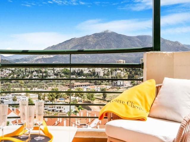 Luxury Apartment for rent in Nueva Andalucia, Andalusia