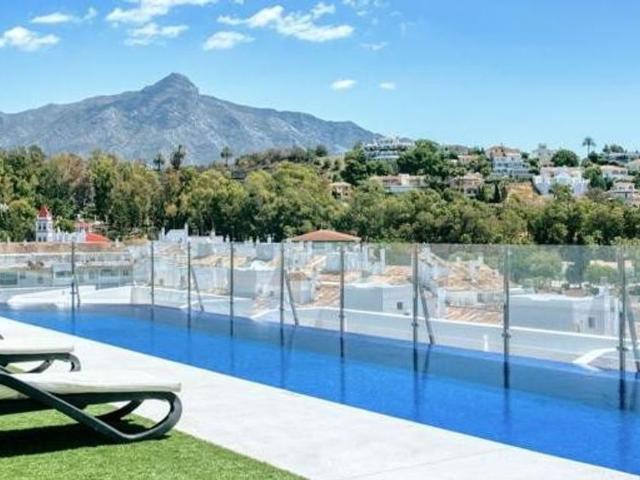 Luxury Apartment for rent in Nueva Andalucia, Spain