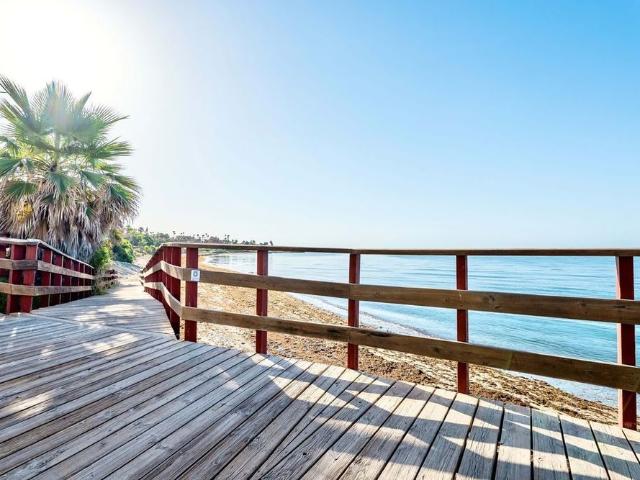 Luxury Apartment for rent in Estepona, Andalusia