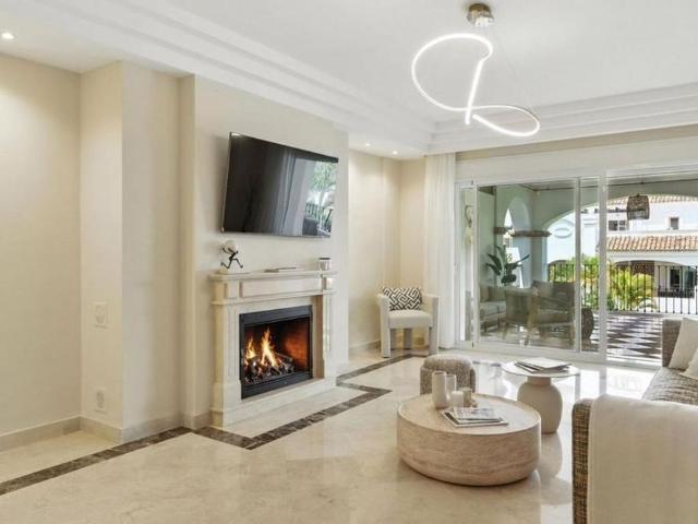 Luxury Apartment for rent in The Golden Mile, Marbella, Andalusia