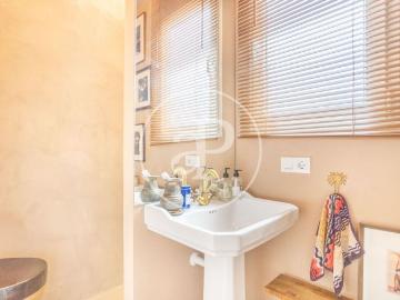 2 bedroom luxury Apartment for rent in Valencia, Spain