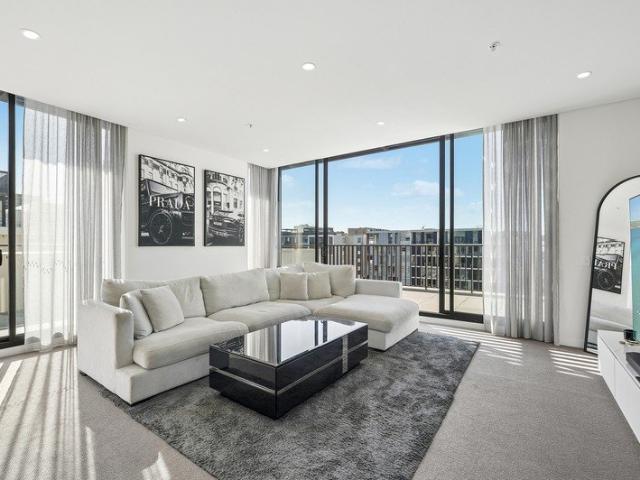 Luxury Apartment In Mirvac's 'The Finery' Basks In Radiant North Aspect