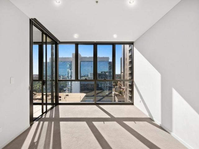 Luxury apartment in a visionary architect design building