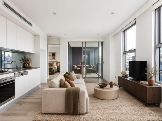 Luxury apartment in boutique block on city fringe