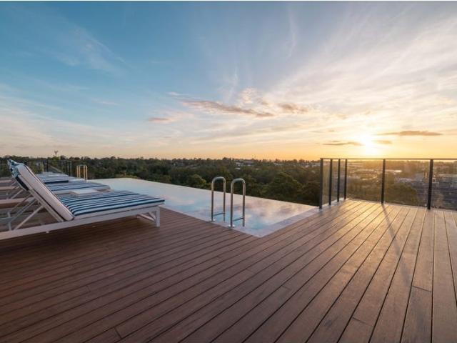 Luxury Apartment in Castle Hill!