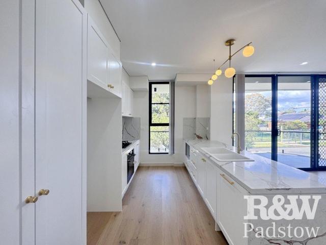 Luxury Apartment in Prime Location Light Filled & Secure