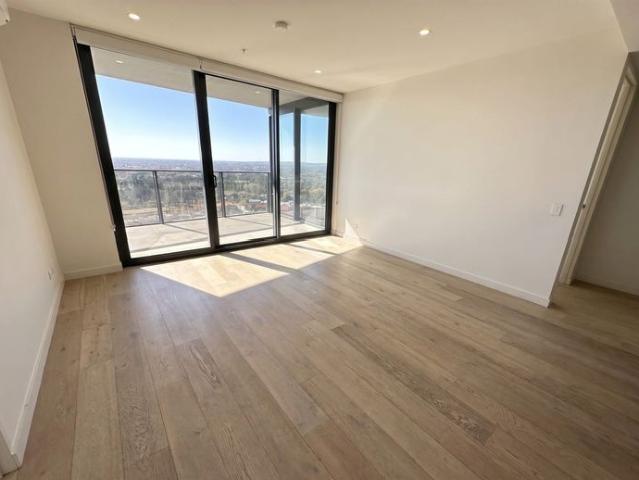 Luxury Apartment in Realm Sky Residence