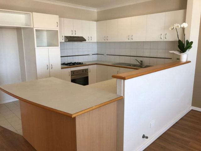 LUXURY APARTMENT IN SMALL SECURE COMPLEX