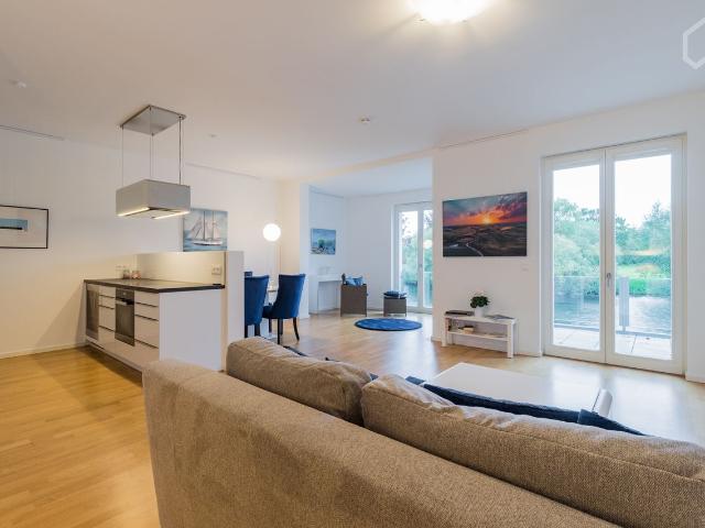 Luxury apartment in spectacular location in Potsdam Am alten Markt with water view, Potsdam Amsterdam Apartments for Rent