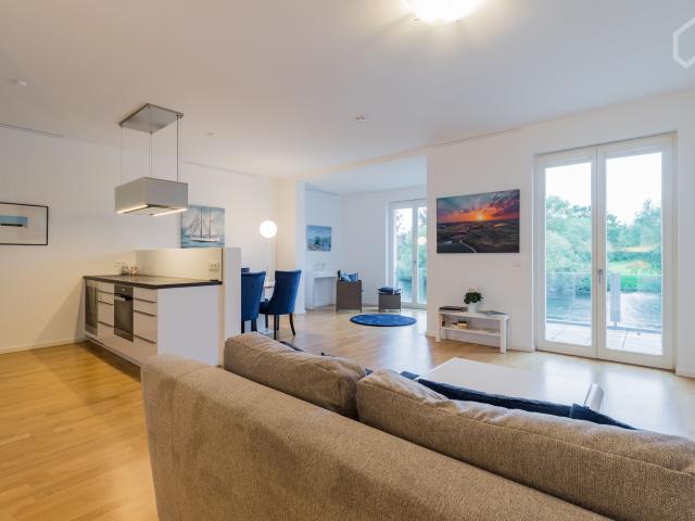 Luxury apartment in spectacular location in Potsdam Am alten Markt with water view
