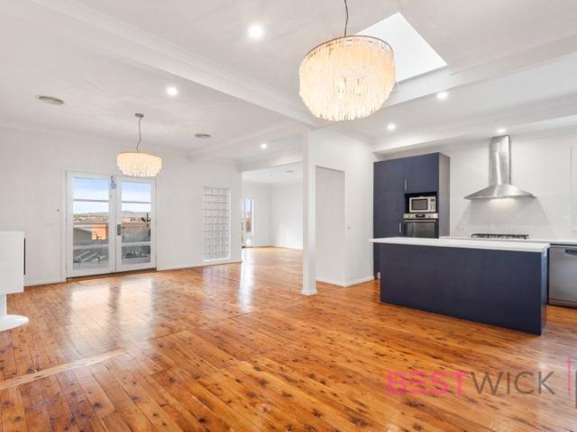 Luxury Apartment in the heart of the CBD!