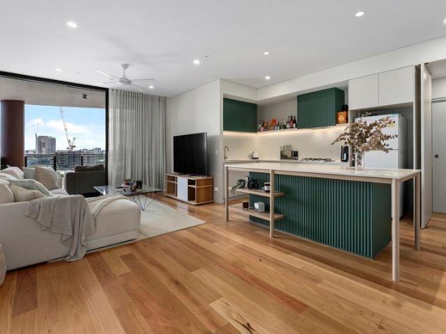 Luxury Apartment Living with City Views & Resort Style Facilities