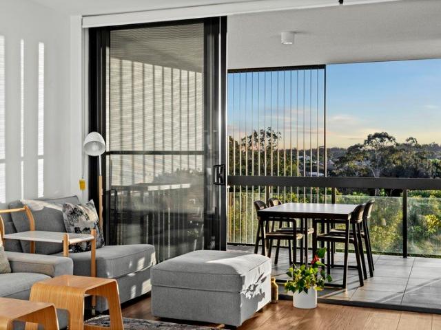 Luxury Apartment Living with Uninterrupted Park Views & Stunning Sunset Outlooks