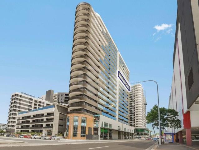 The Lifestyle Everyone Wants The Opportunity Few Get | Gladstone Village