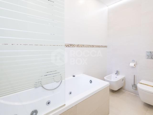 Luxury apartment renovated in Puerto Banus