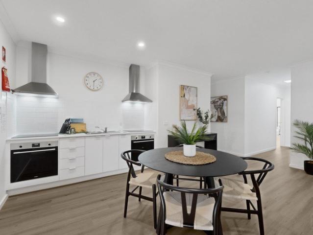 Luxury Apartment Style Living Fully Furnished & All Inclusive + BONUS 2 WEEKS FREE RENT!