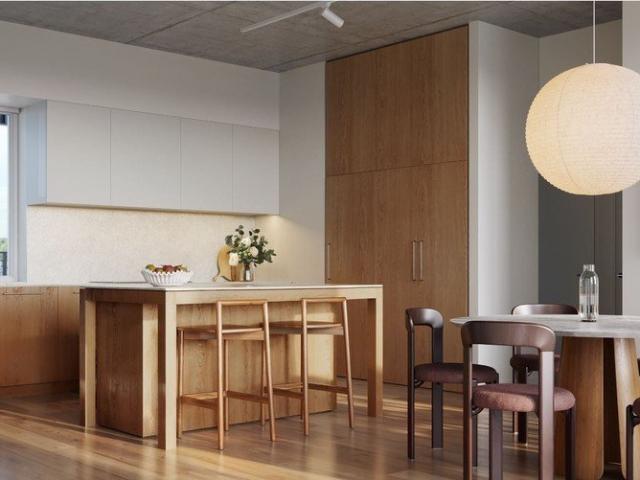 Luxury Apartment ! Walk To All Amenities! 3 bedrooms with 2 car parks!